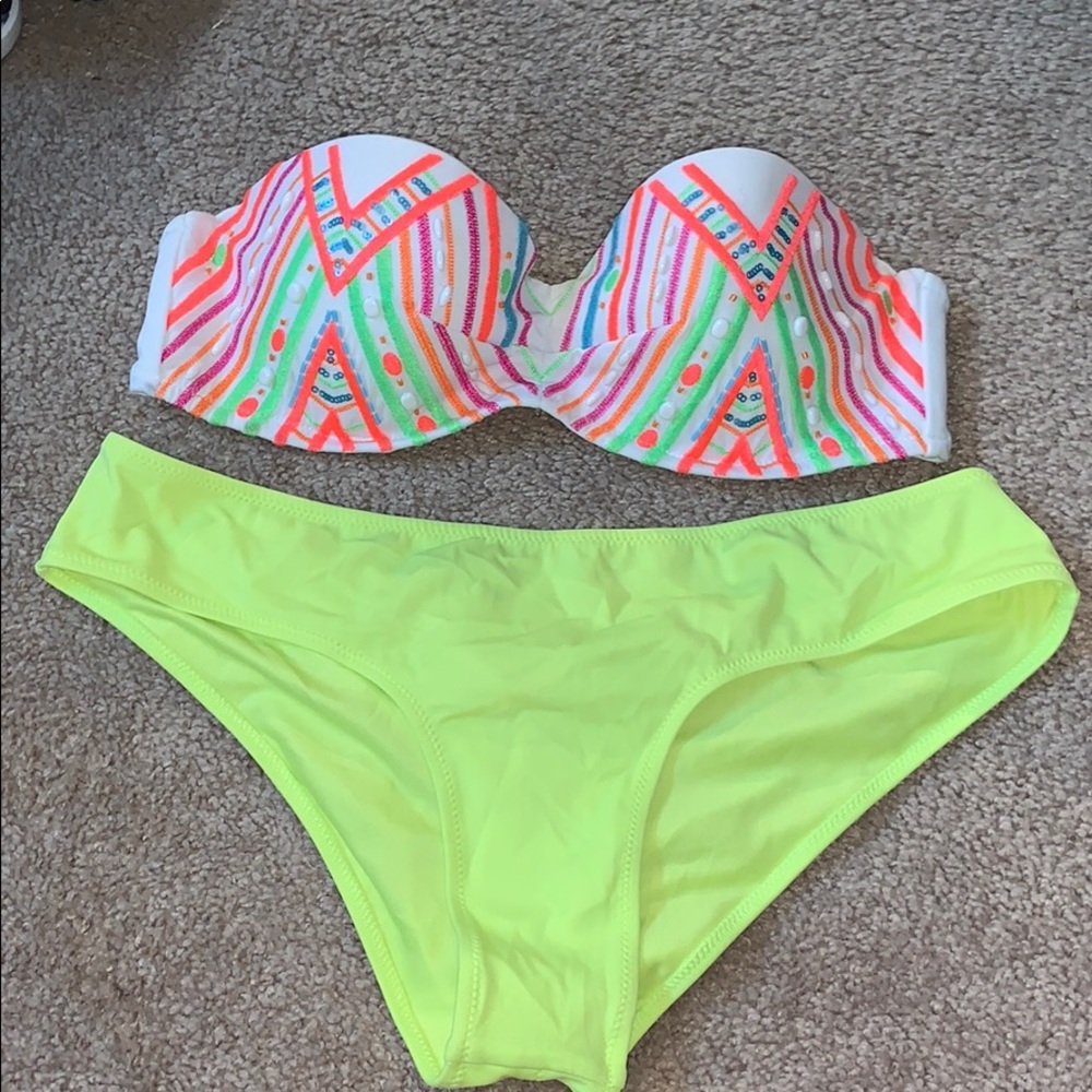 VS 2 piece bikini set